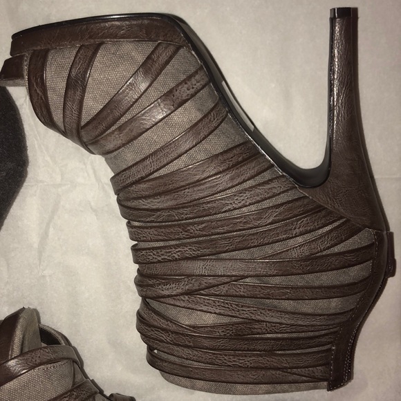 ASOS booties bundle + Gift - Picture 3 of 7